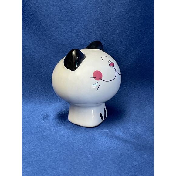 Cute Porcelain Black and White Smiling Large Headed Cat - Picture 4 of 6